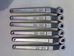 阀门配件中的关键角色 压力变送器的原理与应用